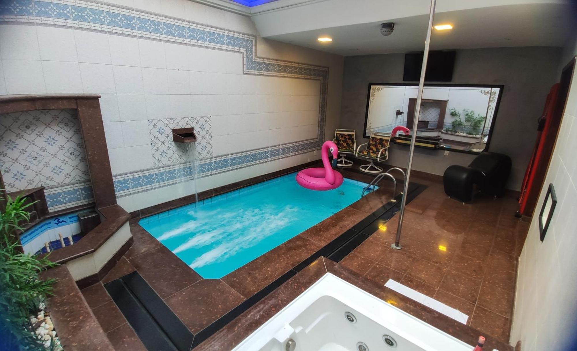 ואלינוס Bruhmom Motel מראה חיצוני תמונה